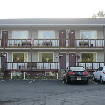 Legacy Inn & Suites Of Lake George Esterno foto