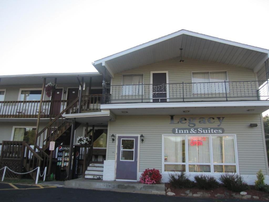 Legacy Inn & Suites Of Lake George Esterno foto
